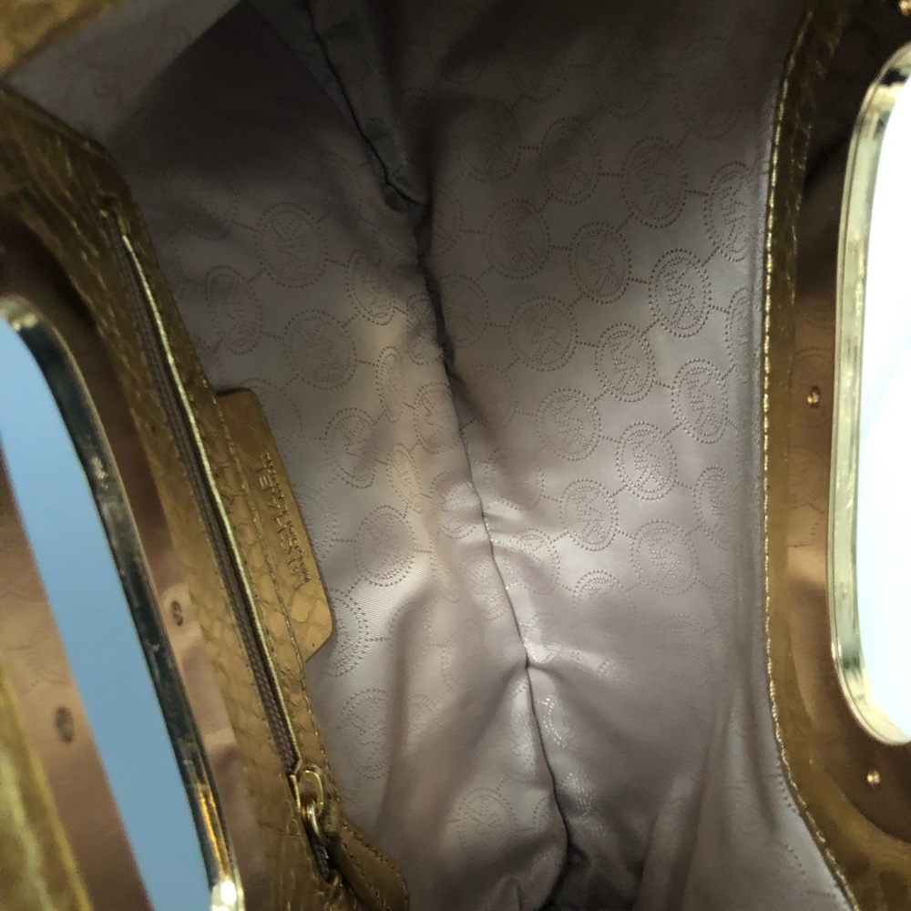 Michael Kors Berkeley Metallic Gold Leather Snakeskin Print Clutch Bag - Picture 12 of 12